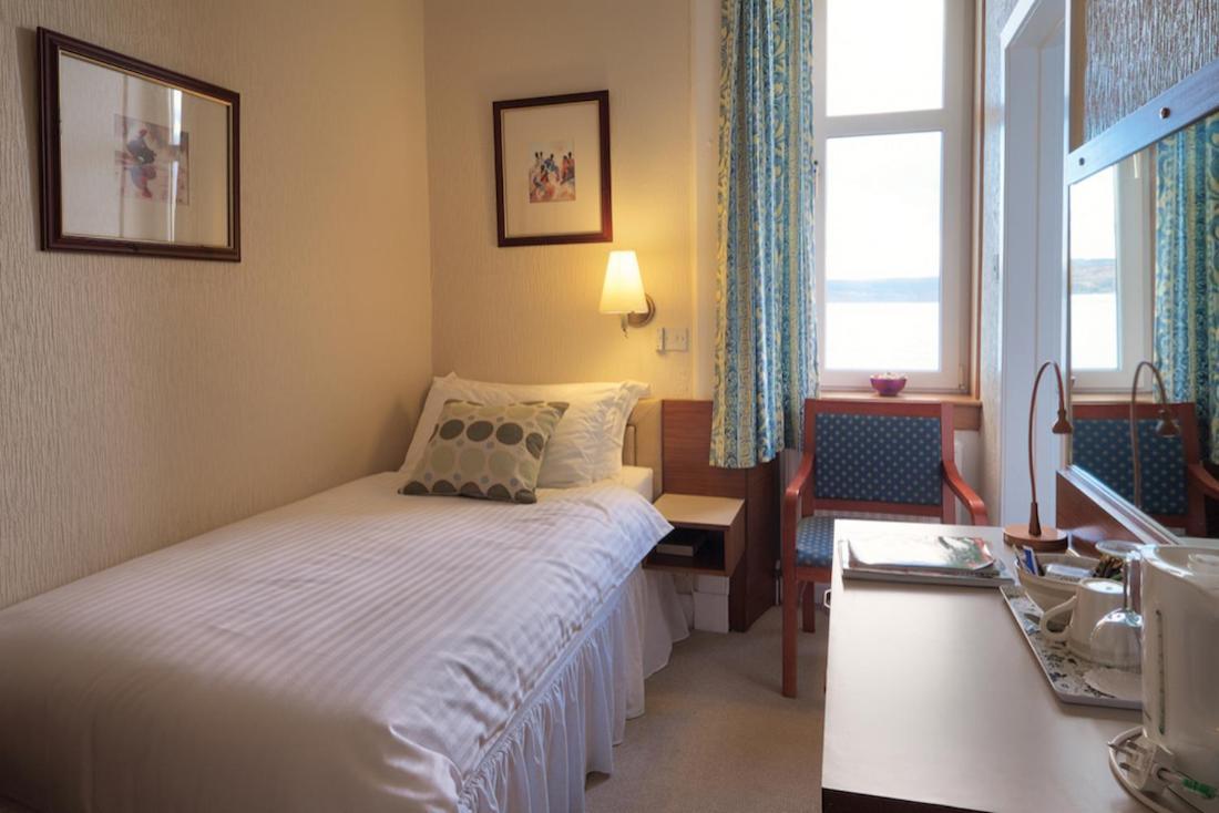 The Cedars Guest House Dunoon Exterior photo